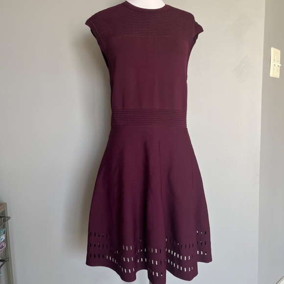 Ted Baker Maroon Aubrey Skater A-line Eyelet Knit Cocktail Burgundy Dress Large - Picture 5 of 13